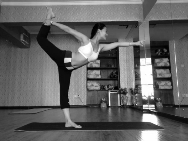 瑜伽体式帮你促进消化
