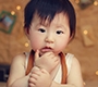  甘肃儿童营养食品厂家分享如何预防冬季气候干燥宝宝舔嘴唇的习惯动作