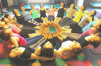 乌鲁木齐专业瑜伽连锁机构资深教练为你讲解瑜伽与减肥之间的关系
