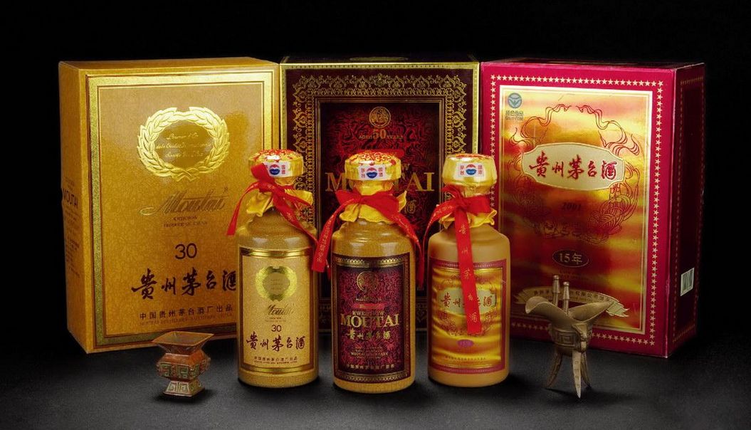 新疆高档礼品回收浅谈路易十三洋酒是名酒中的帝王