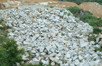 河南最精细石粉焦作片石厂家优产制造用鹅卵石筑成的低碳建筑