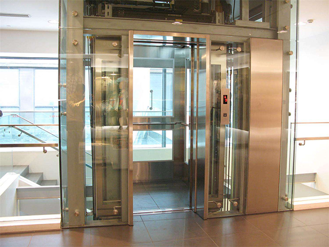 无机房载货电梯
