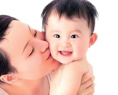 婴幼儿喂养中的误区乌鲁木齐月嫂中心为您盘点