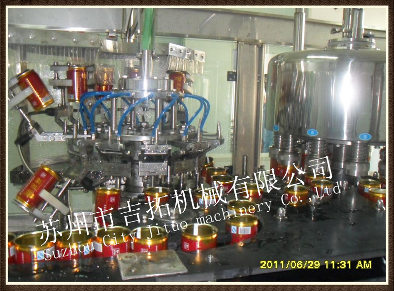 小型不含气易拉罐三合一灌装机,苏州市吉拓机械专业制造。