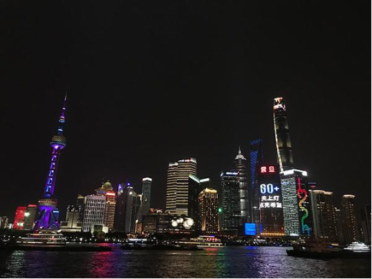 &quot;地球一小时&quot;上海之夜,陆家嘴20多幢高楼再赴熄灯之约