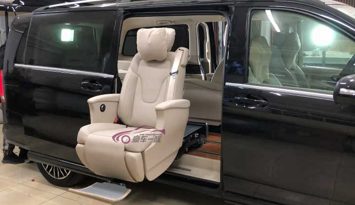奔驰V260改装福祉座椅残疾人座椅安装中心