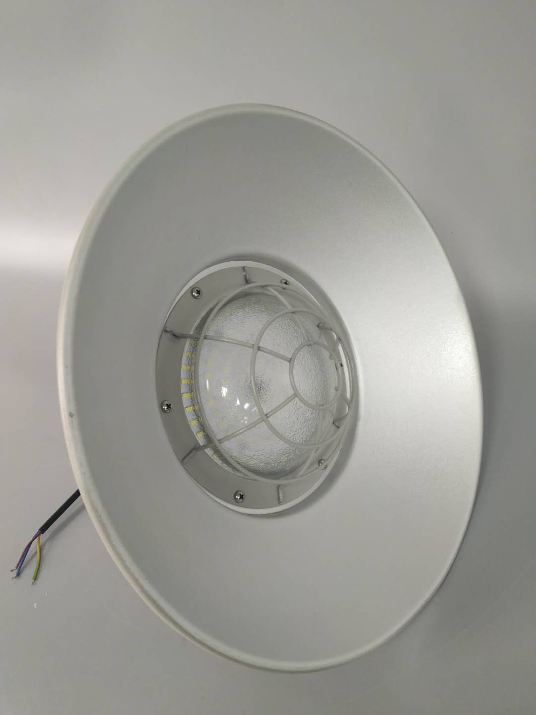 LED防爆投光灯产品特点和使用范围