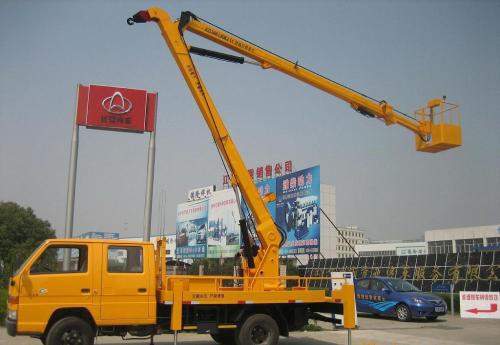 乌鲁木齐吊车租赁说小型吊车要减少机械杂质的影响