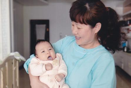 乌鲁木齐月嫂培训提示家长必读早产儿护理经