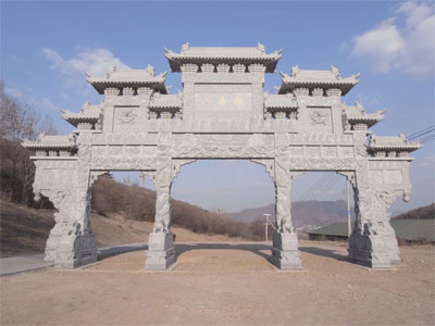 观赏石雕牌坊领略中华民族的建筑艺术与美德