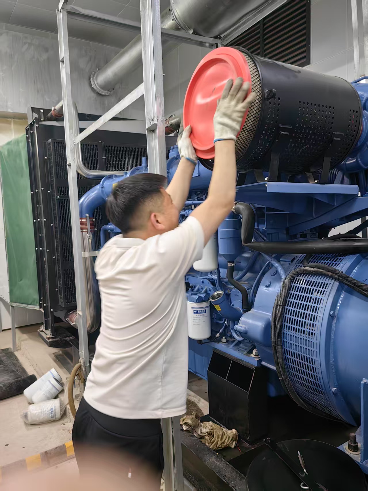 陕西中大永兴完成柴油发电机组的保养，保障电力稳定供应