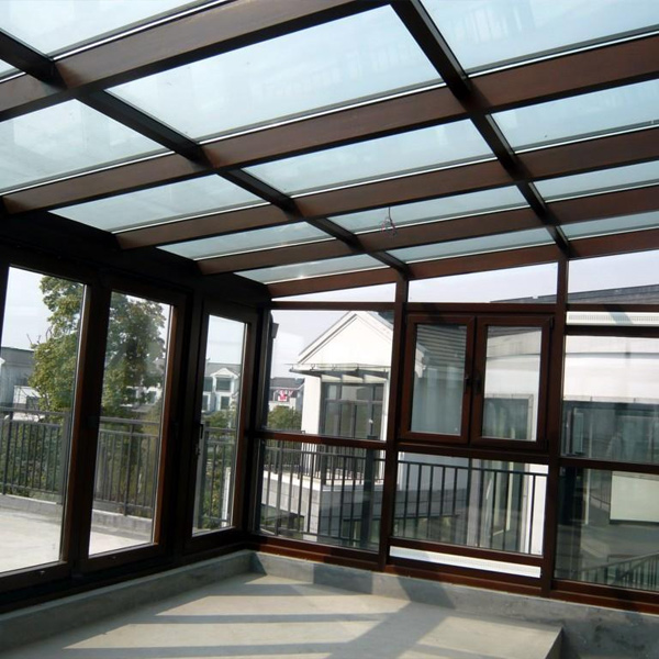做阳光房顶要用多少厚度的钢化玻璃?厂家建议用哪种厚度好