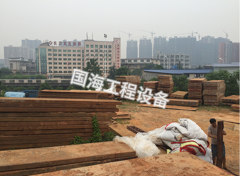 大同阳泉晋城太原临时施工道路如何使用路基箱快速搭建和拆卸的临时道路？