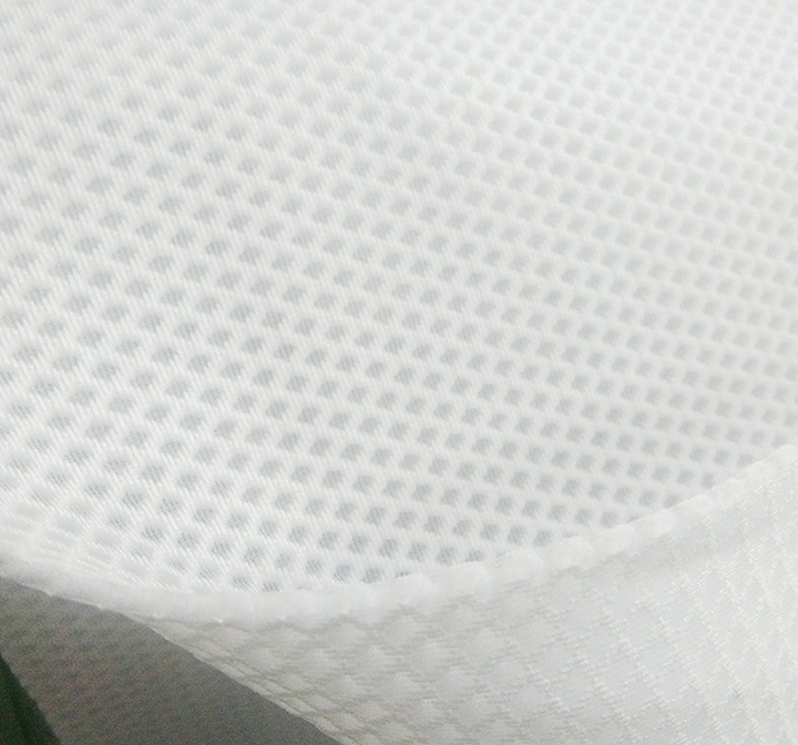 棉纱网眼布和涤纶网眼布有什么区别？