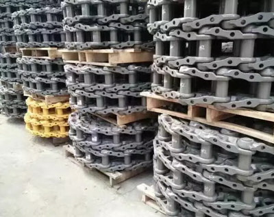 D155推土机链轨链条：重型机械的不可或缺之物
