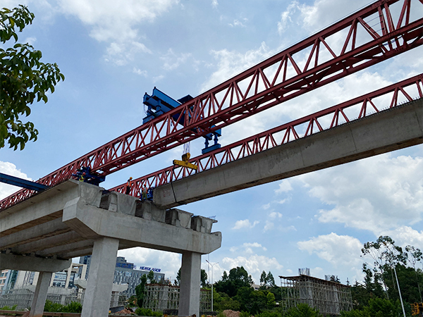 广东节段拼架桥机生产厂家告诉你架桥机在设计和制造过程中和考虑因素的原因