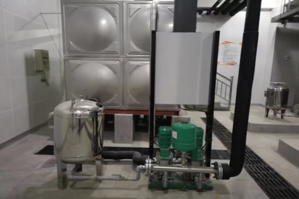 水箱安装+变频恒压供水系统安装
