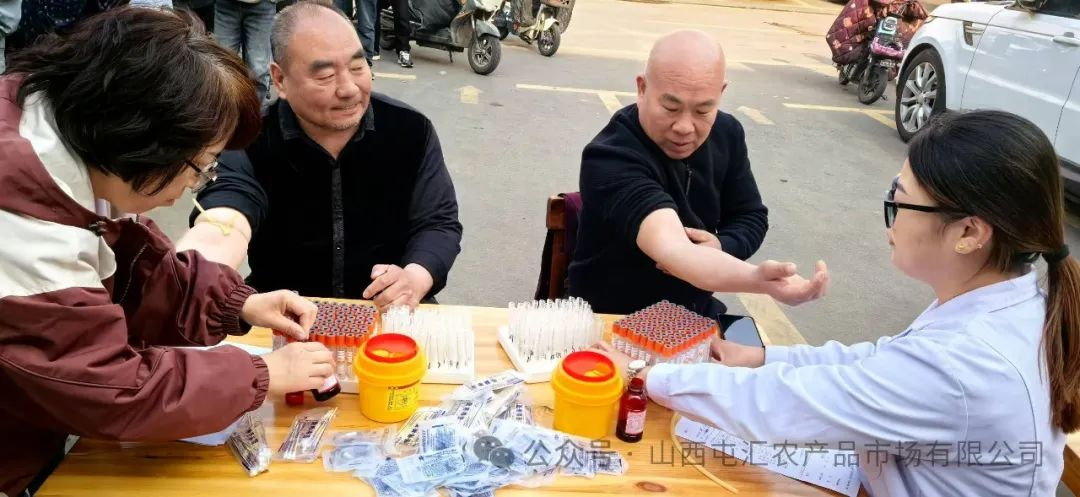 山西屯汇市场开展“一站式健康证办理”活动，商户经营健康两不误