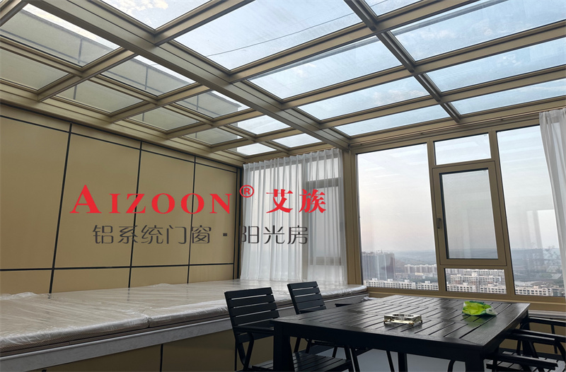 2023年+长治襄垣县东湖首府小区顶楼+艾族阳光房门窗
