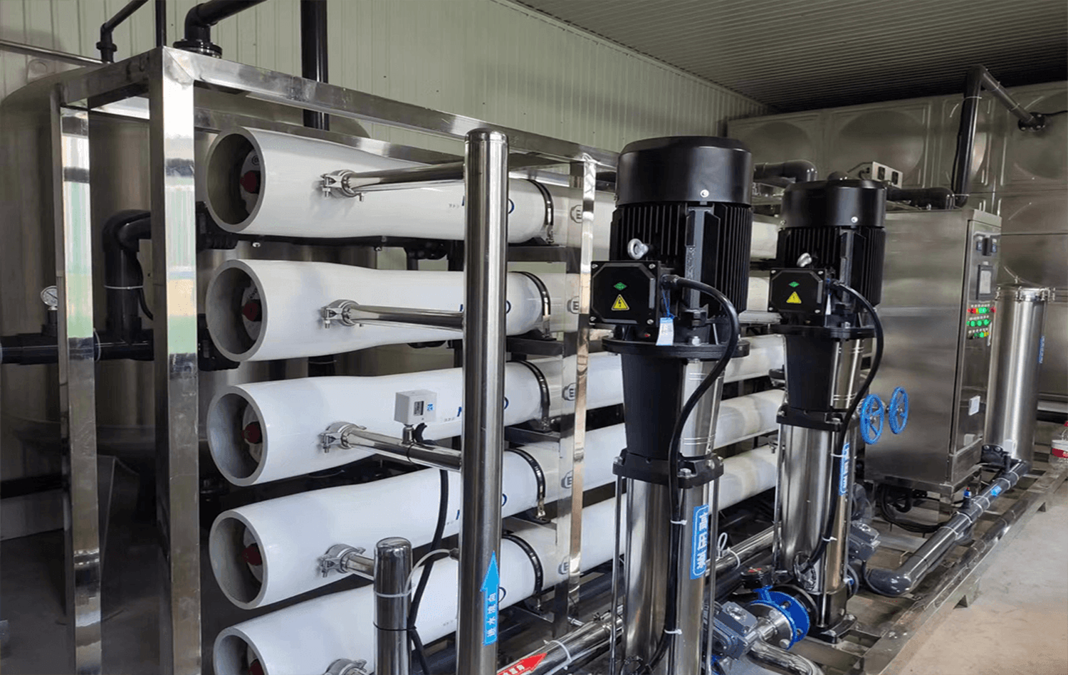 反渗透水处理设备通常用于哪些领域或行业