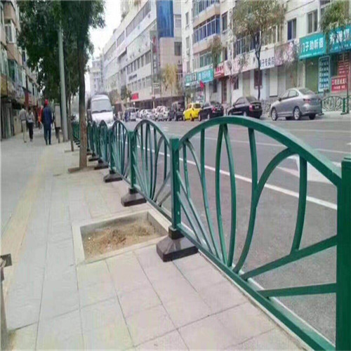 济宁不锈钢道路护栏需要怎么维护