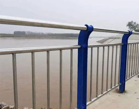 天津不锈钢护栏在安装的时候出现的误区和问题