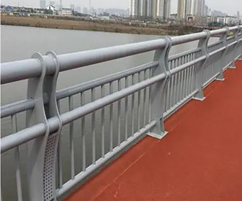 海南桥梁护栏是如何做到不生锈的？