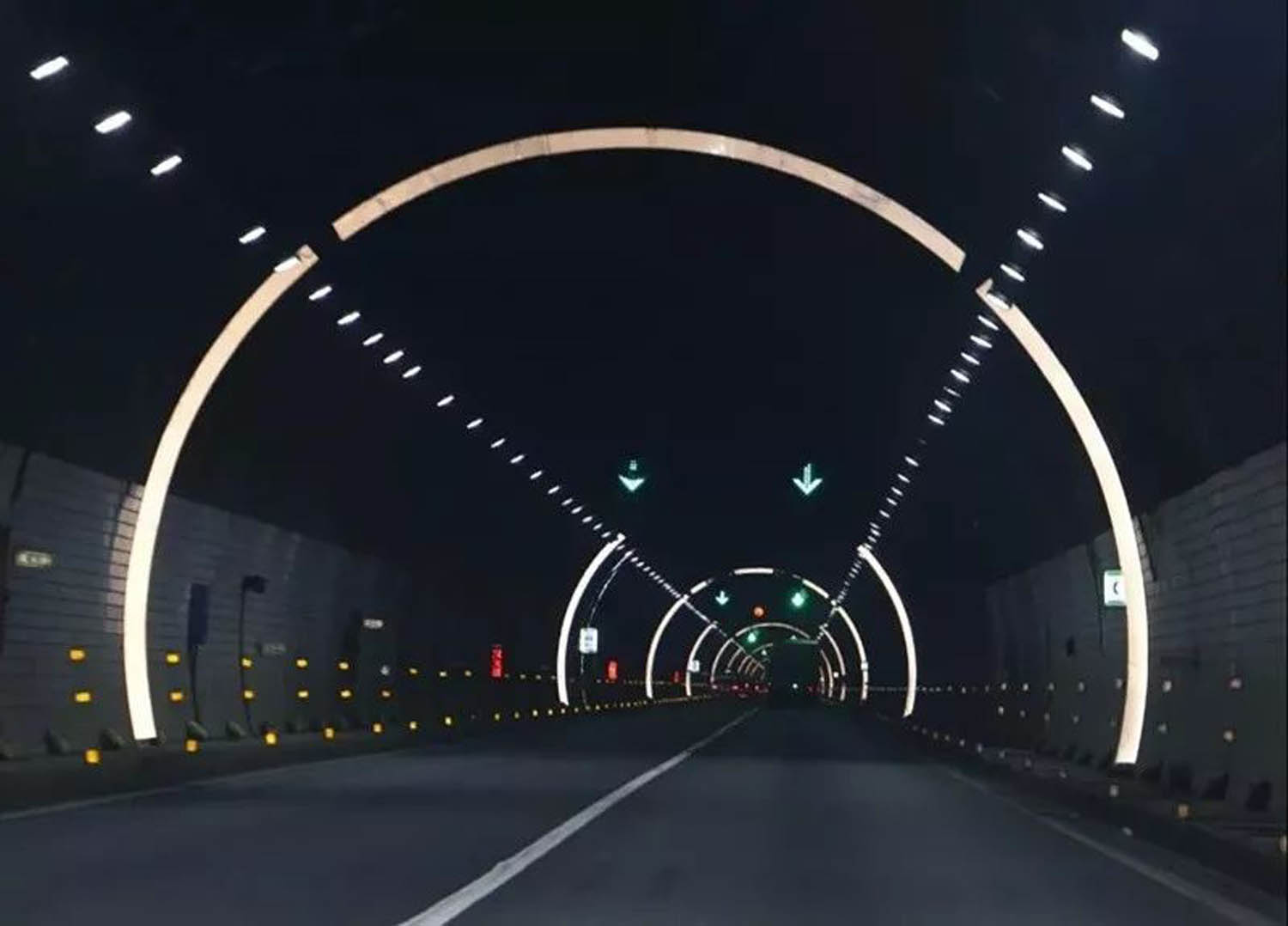隧道亮化-1