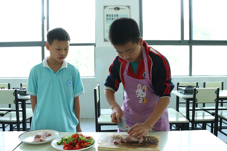 都匀的学校