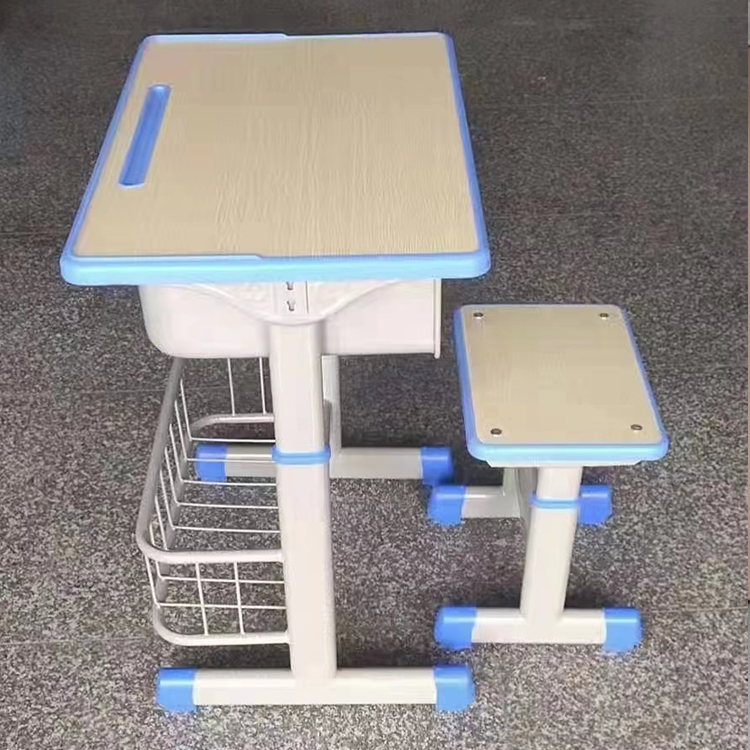 什么样的学习桌椅才是适合学生使用呢？