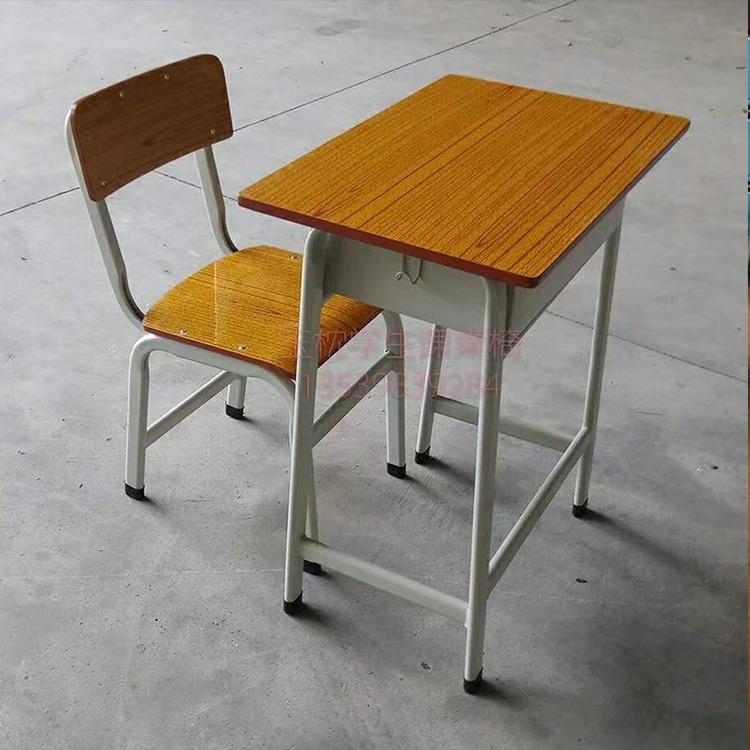 为什么学校要为学生提供单独定制的桌椅？