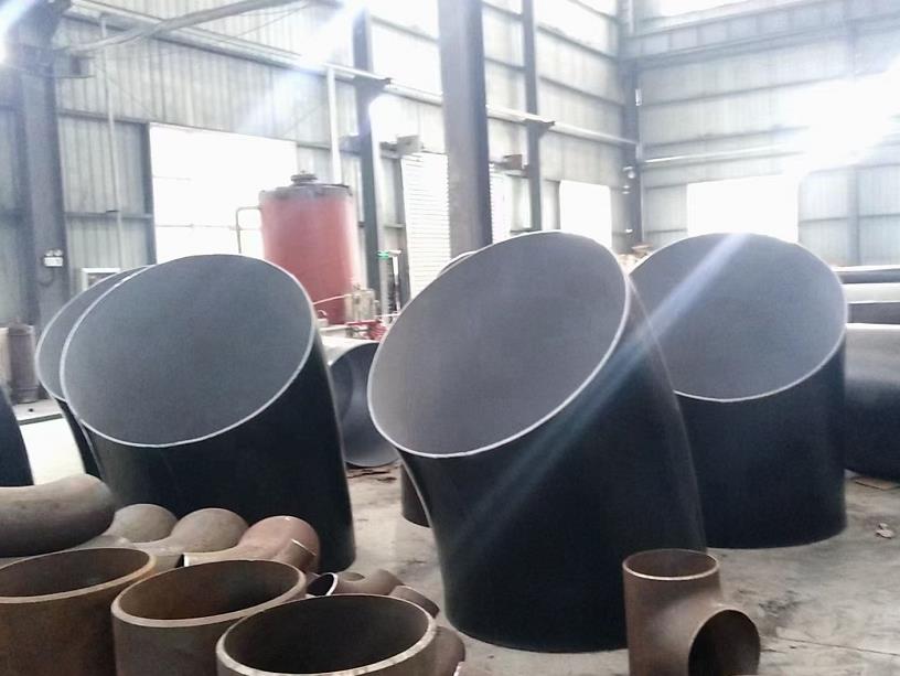 甘肅防腐3PE鋼管：筑牢能源與城市建設(shè)的防護(hù)屏障
