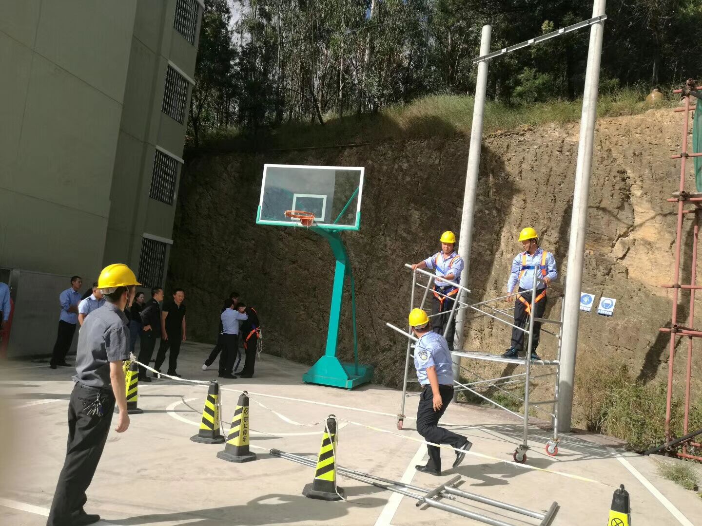 高空作业证复审是否需要考试？昆明科普高空作业证培训学校
