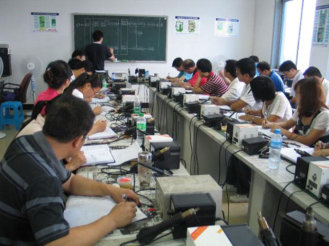 电工为什么必须持证上岗？昆明科普电工证培训学校