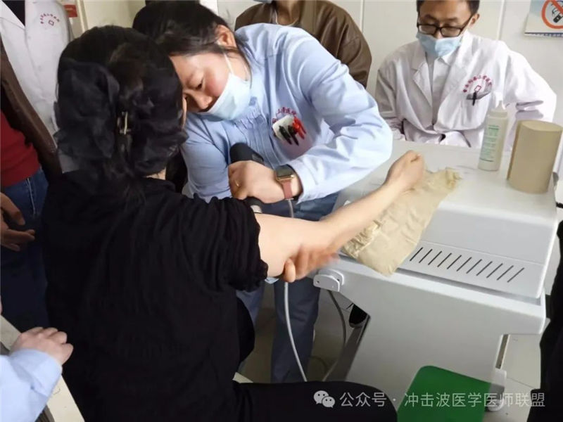 祝贺山东菏泽医疗机构开展全新的项目——“秒康气压弹道式体外冲击波疗法”！