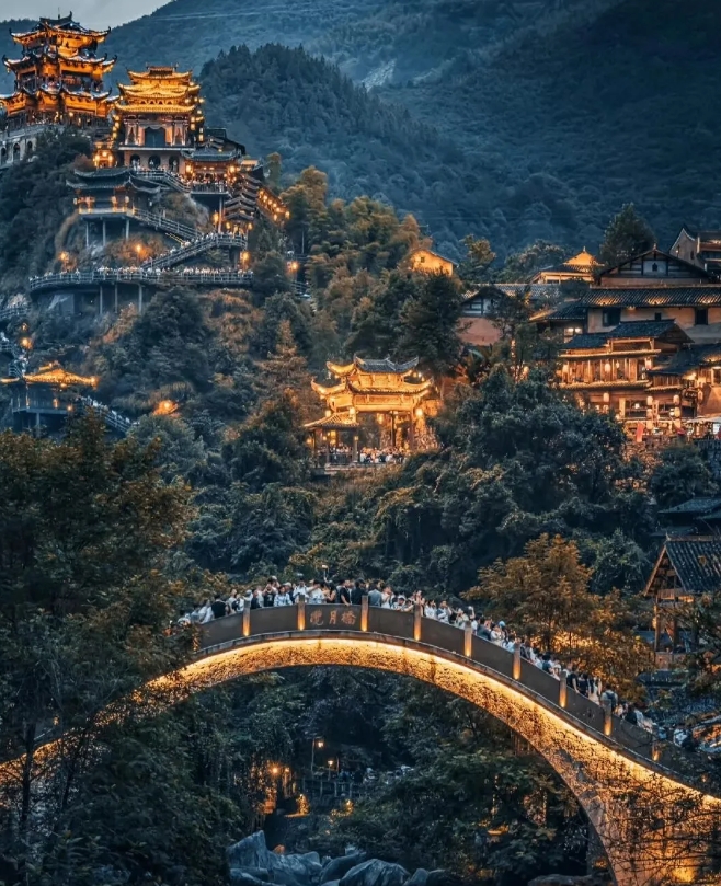 光影涅槃：望仙谷的廢墟重生與照明價(jià)值躍遷