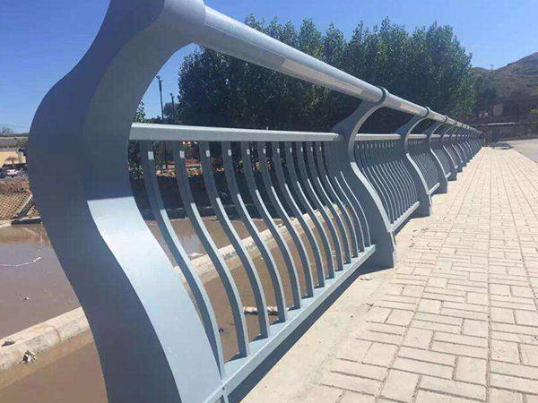 泉州桥梁护栏的生产规范和标准