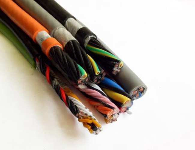 橡套电力电缆的选择应考虑哪些因素？